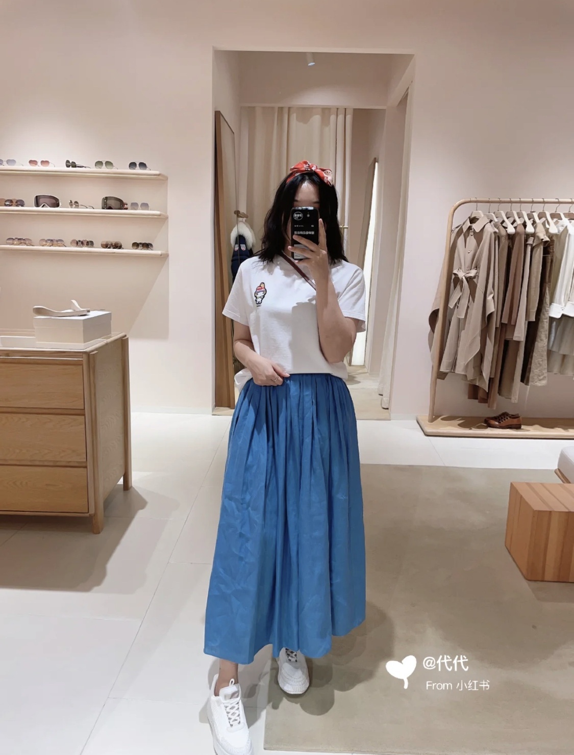 4d2f31a7cbba70d07e58abac334028c5_1679631778_5446.jpg