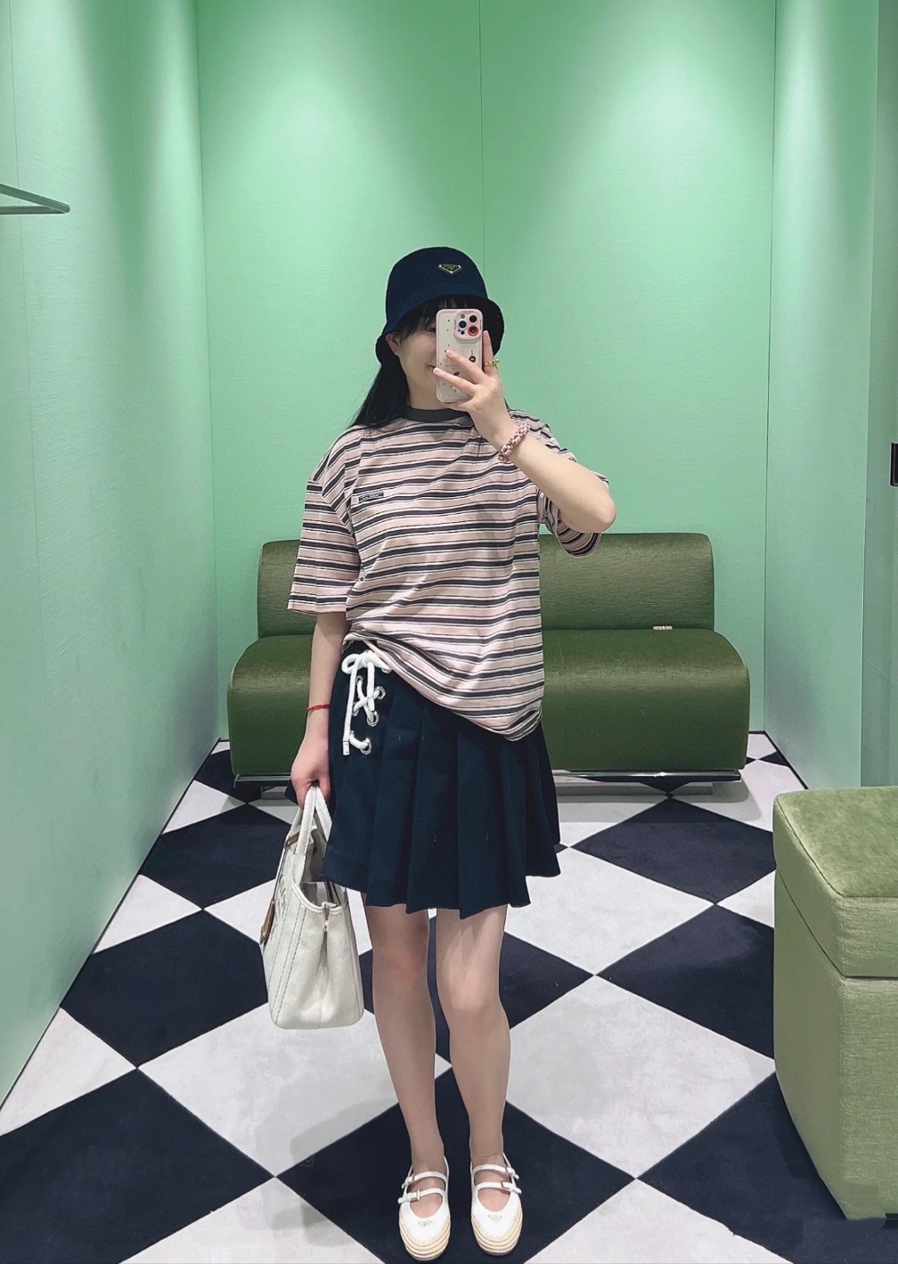 ff51323321b93dcb2d4a33d130d418b7_1748909299_1803.jpg