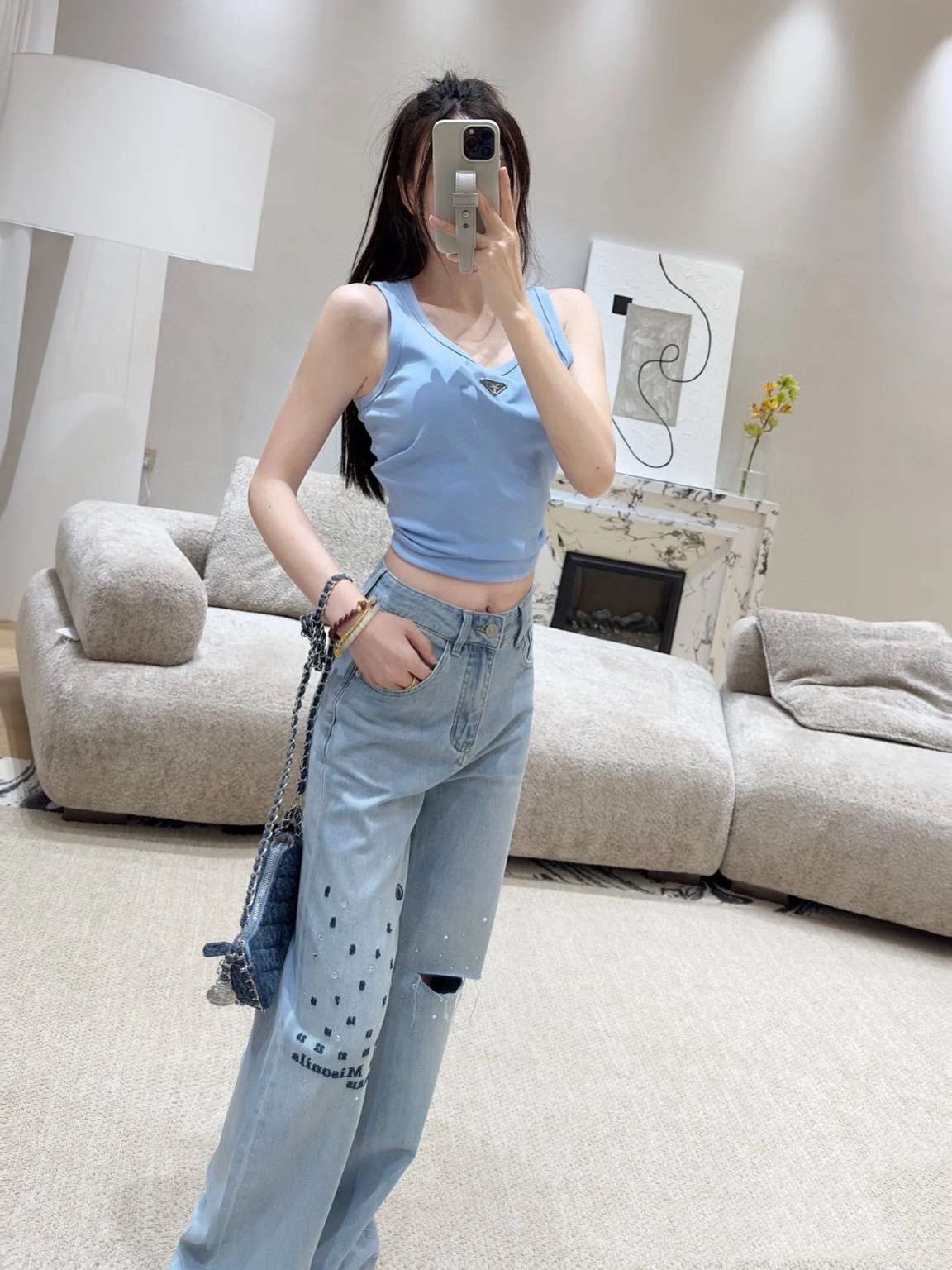 ff51323321b93dcb2d4a33d130d418b7_1748909459_9588.jpg