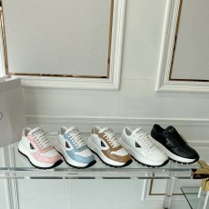 프라다 스니커즈