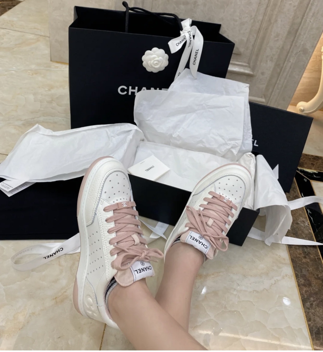 샤넬 스니커즈
