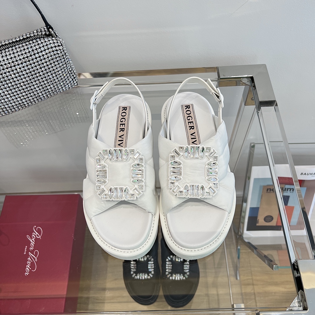 로저비비에 샌들