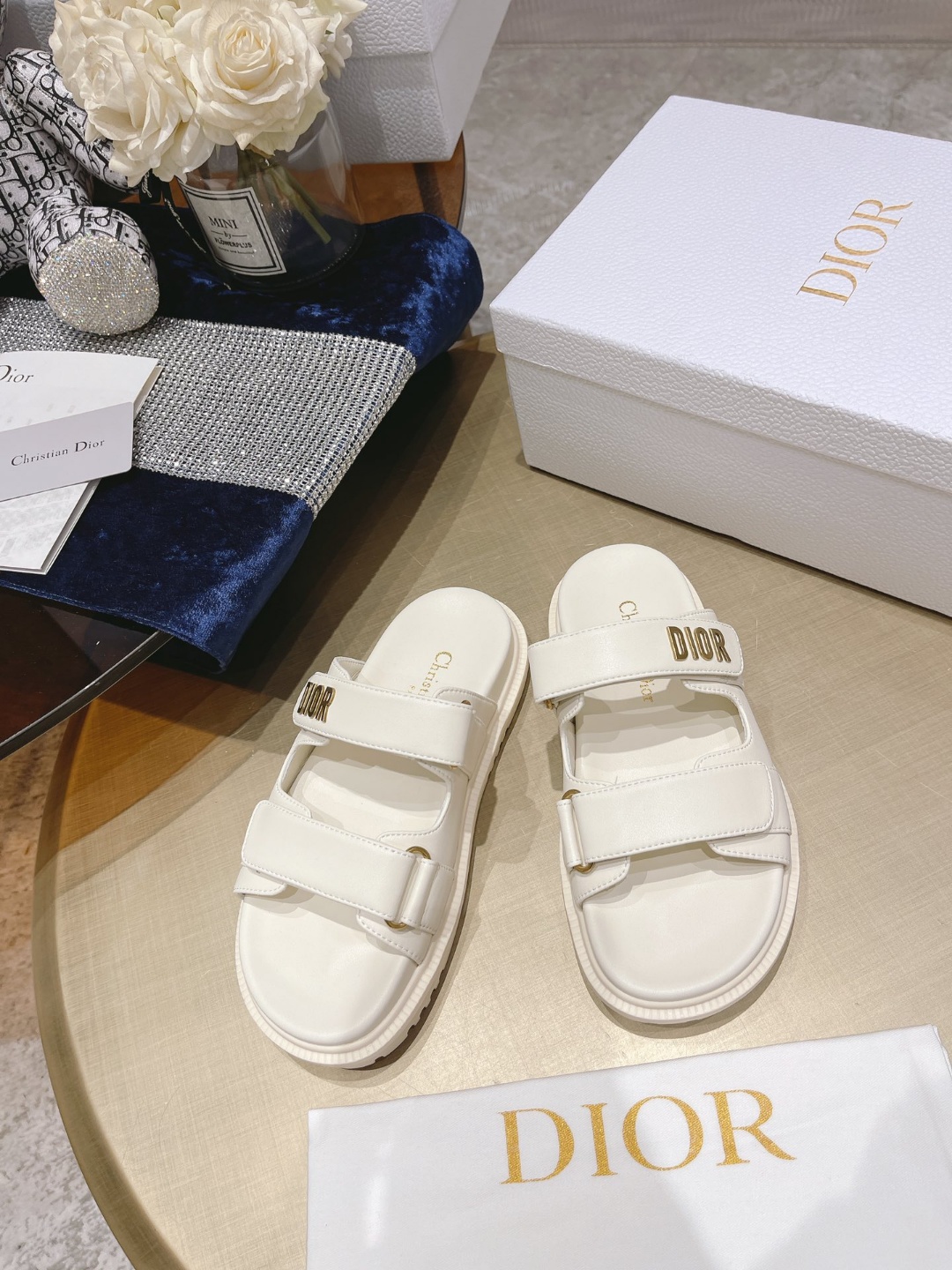 디올 슬리퍼