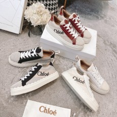 끌로에 스니커즈