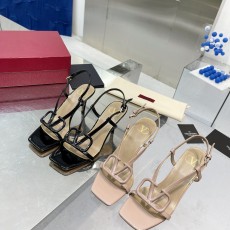 발렌티노 샌들