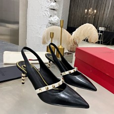 발렌티노 슬링백
