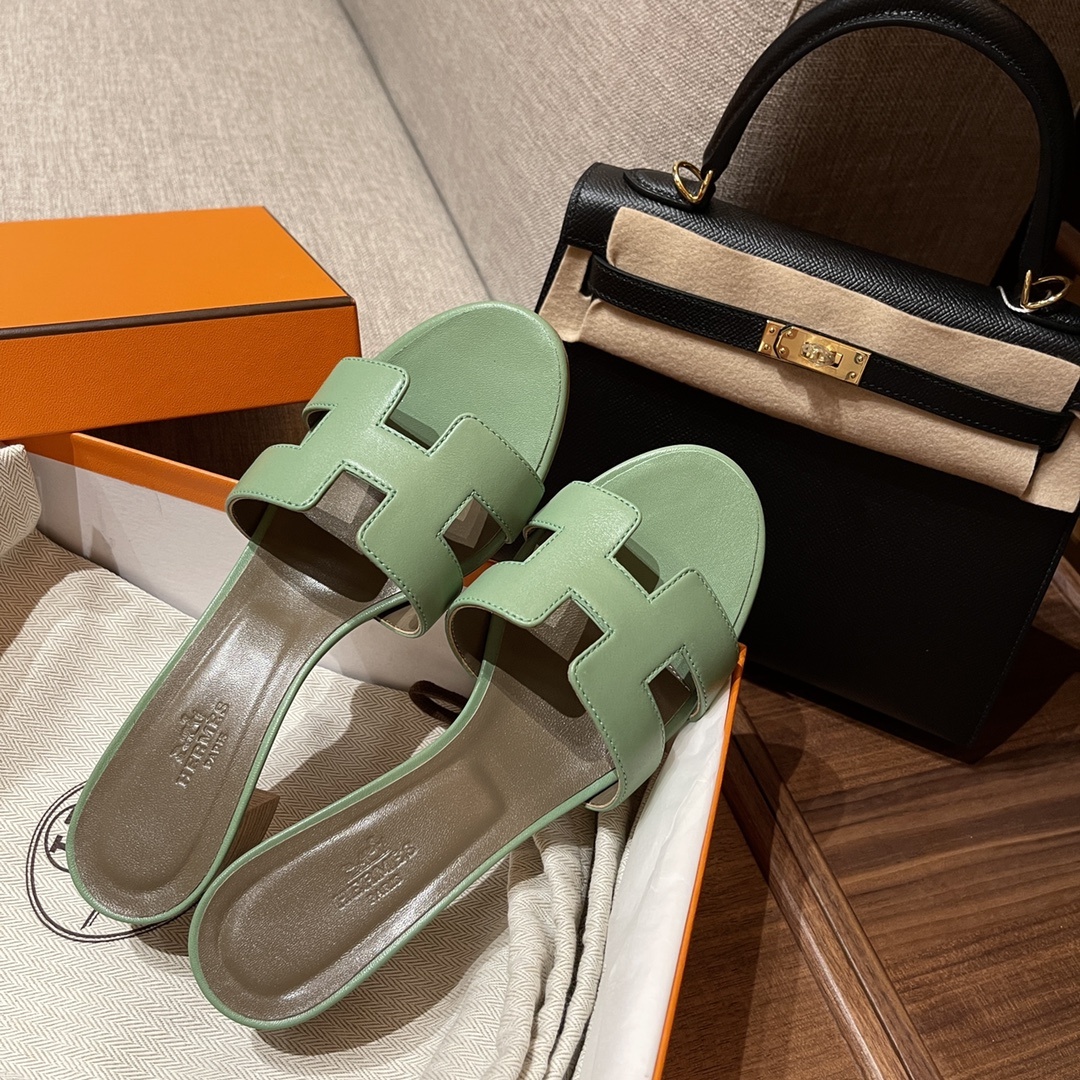 에르메스 오아시스슬리퍼