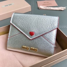 미우미우 반지갑