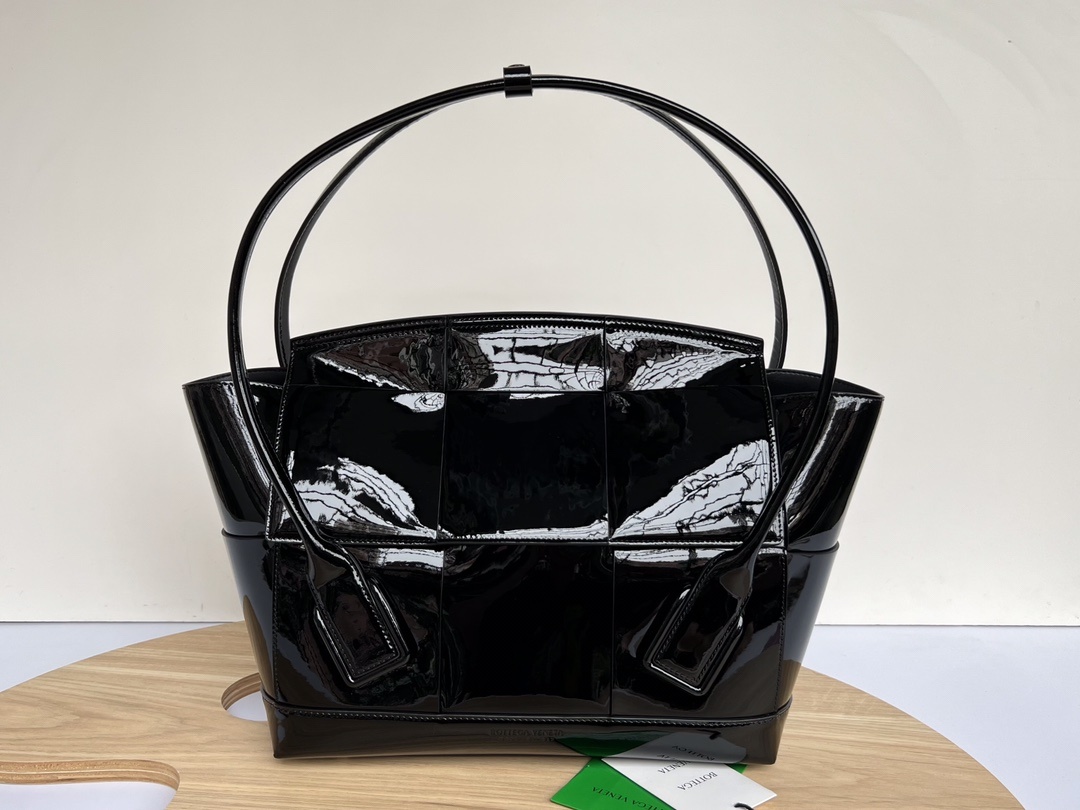 보테가베네타 아르코48