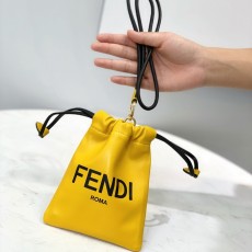 펜디 미니가죽파우치