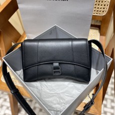 발렌시아가 다운타운숄더백