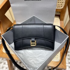 발렌시아가 다운타운숄더백