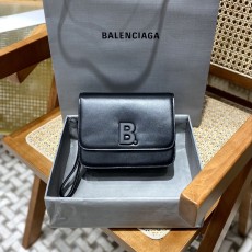 발렌시아가 B로고스몰숄더백