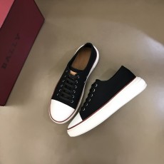 발리 스니커즈