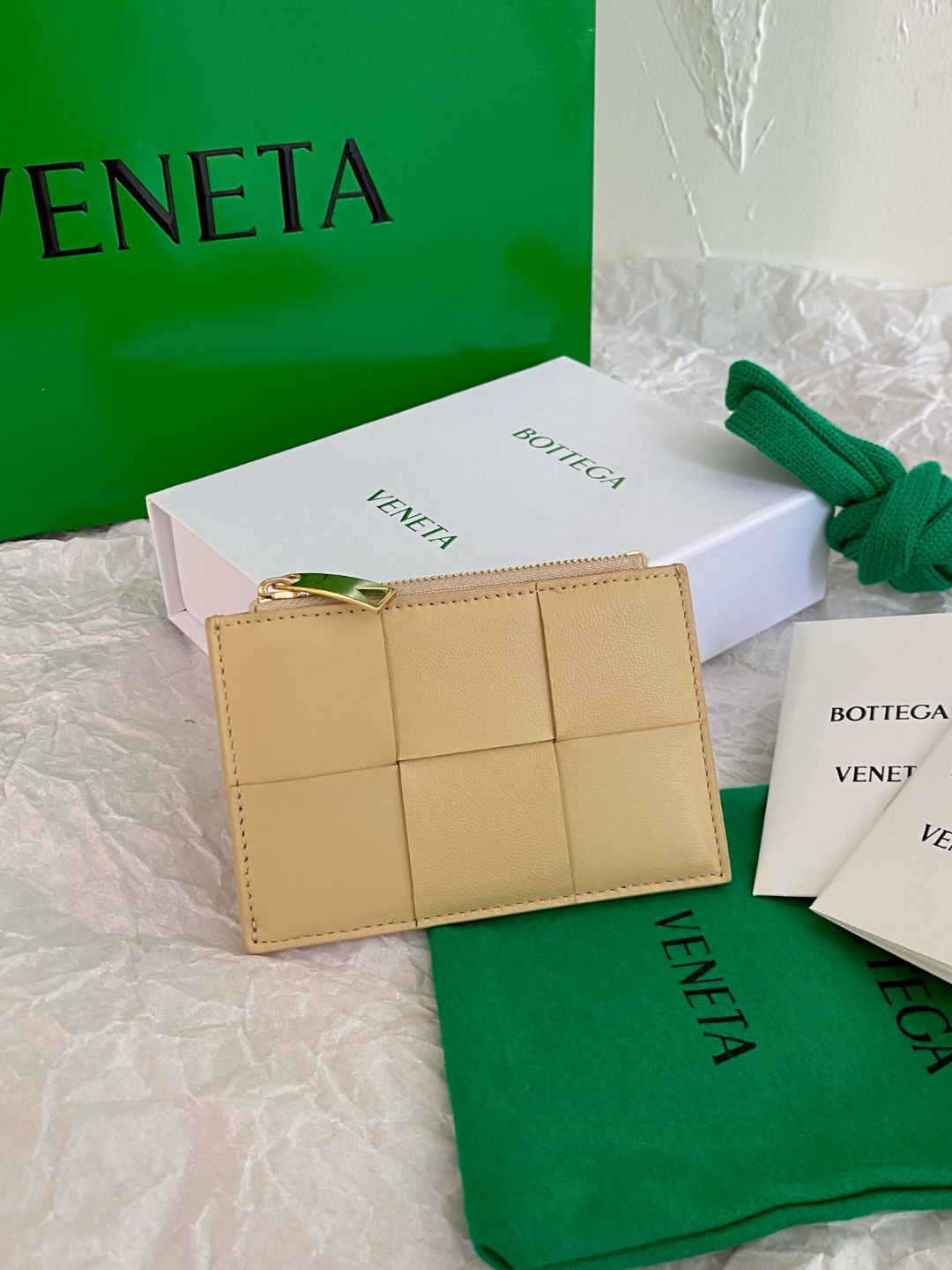 보테가베네타 지퍼카드지갑