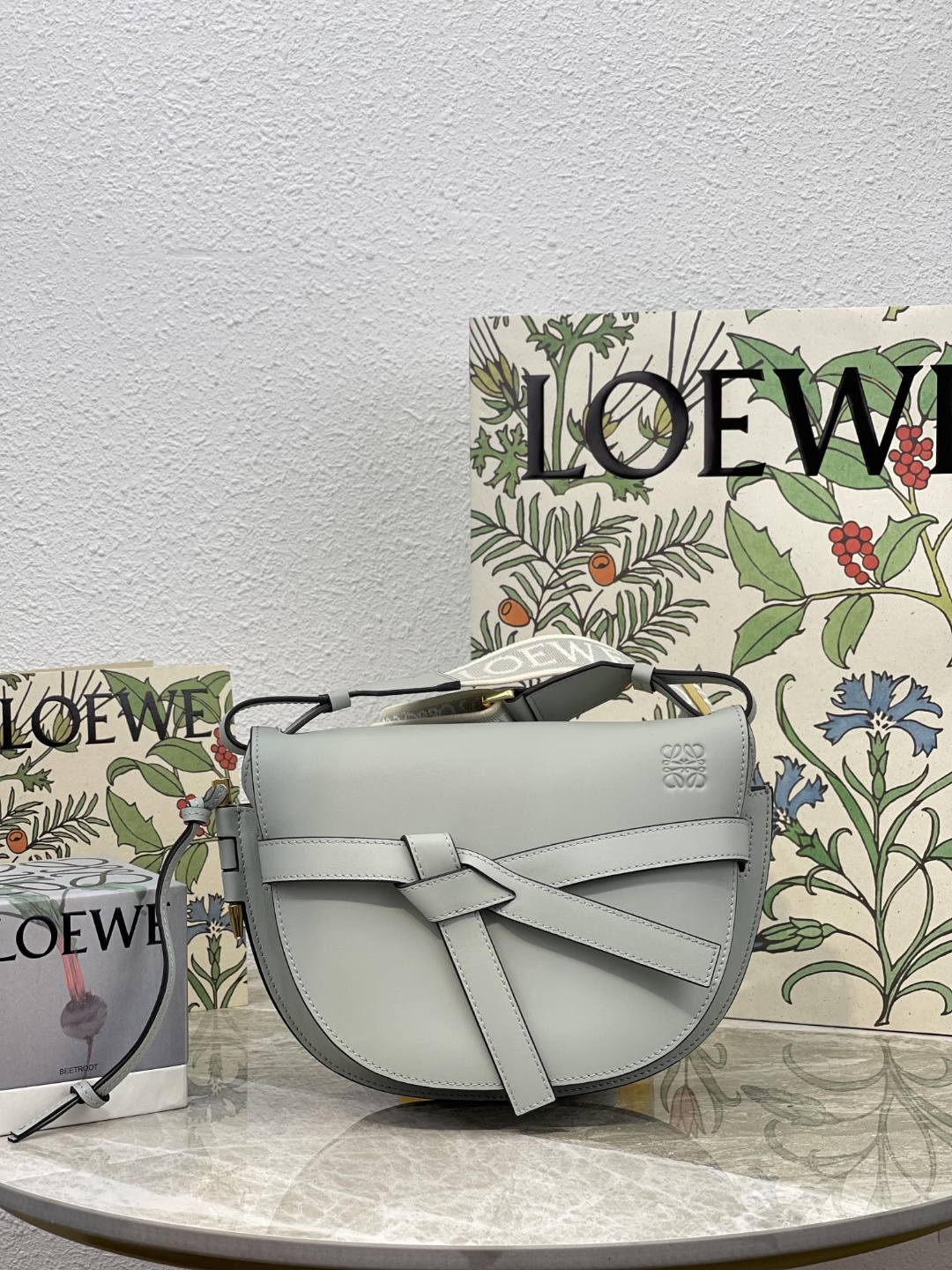 로에베 게이트백