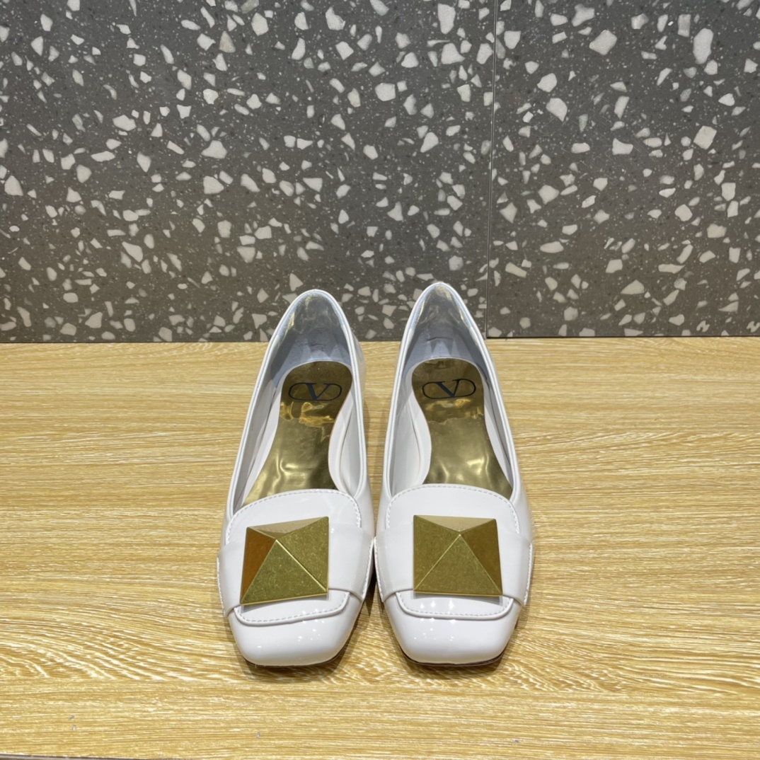 발렌티노 플랫슈즈
