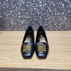 발렌티노 플랫슈즈