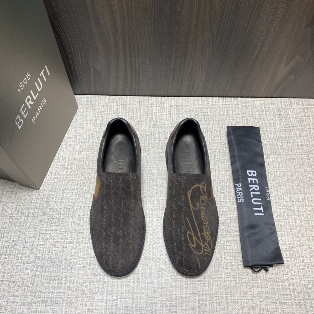 벨루티 슬립온