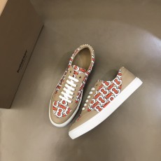 버버리 스니커즈