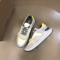 버버리 스니커즈