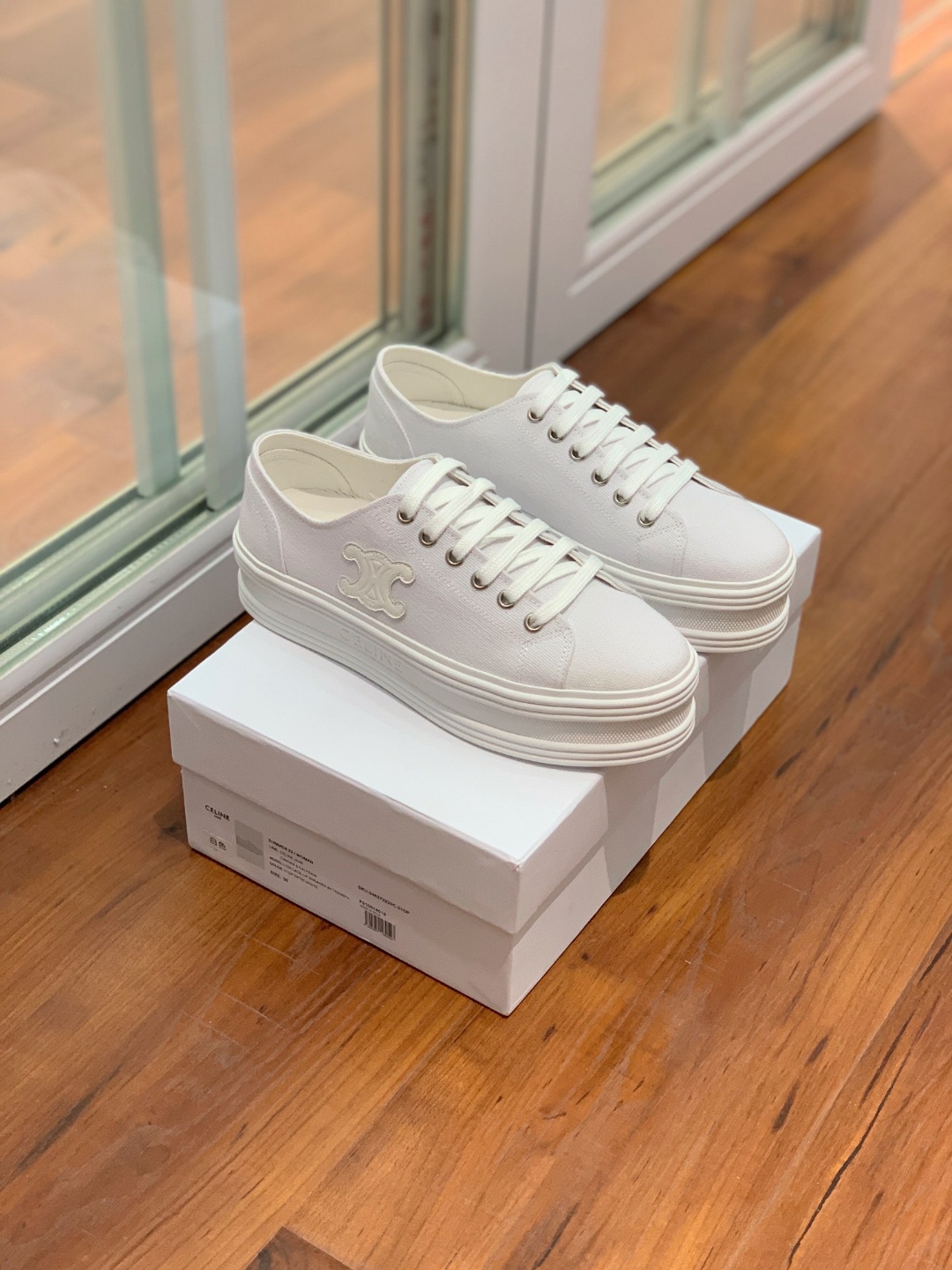 셀린느 스니커즈