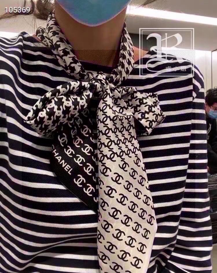 샤넬 방도스카프