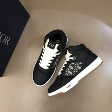 디올 스니커즈
