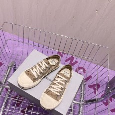 발렌시아가 스니커즈