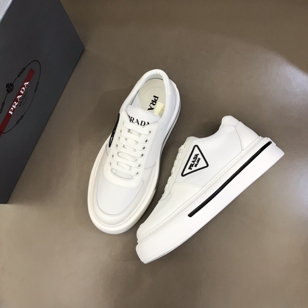프라다 스니커즈