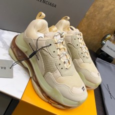 발렌시아가 스니커즈