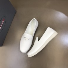 프라다 슬립온