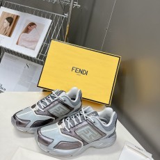 펜디 스니커즈
