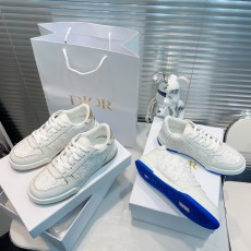 디올 스니커즈