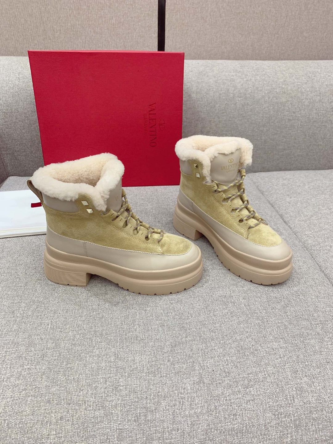 발렌티노 부츠