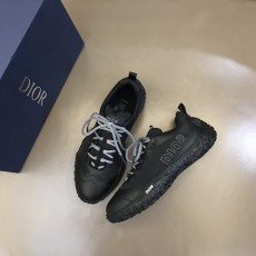 디올 스니커즈