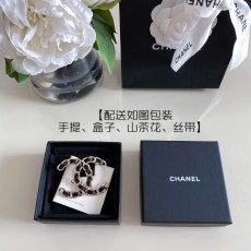 샤넬 브로치