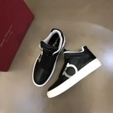 페라가모 스니커즈