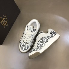 디올 스니커즈