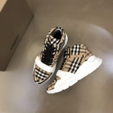 버버리 스니커즈