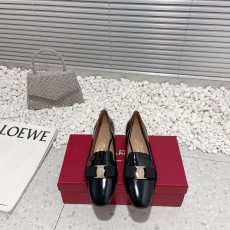 페라가모 로퍼
