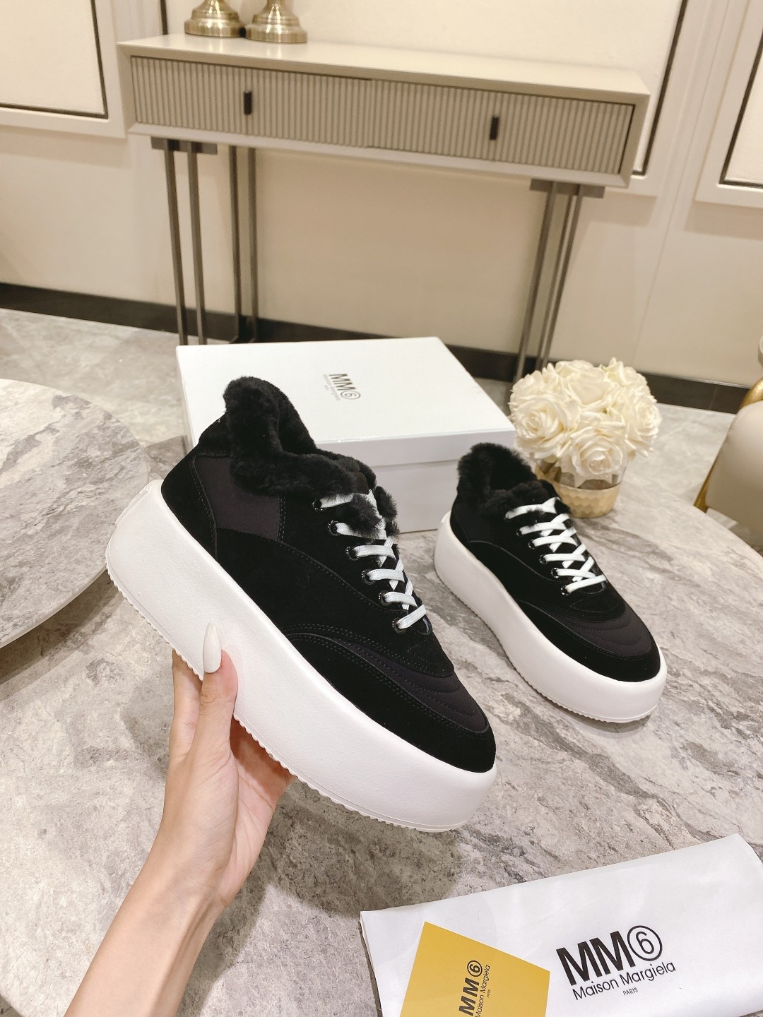메종마르지엘라 스니커즈