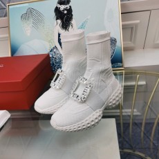 로저비비에 스니커즈