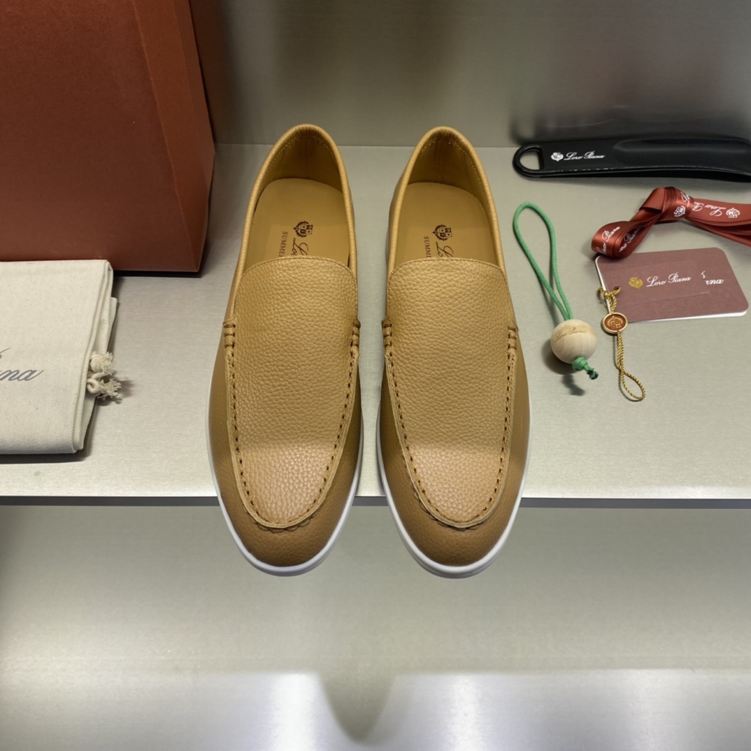 로로피아나 로퍼