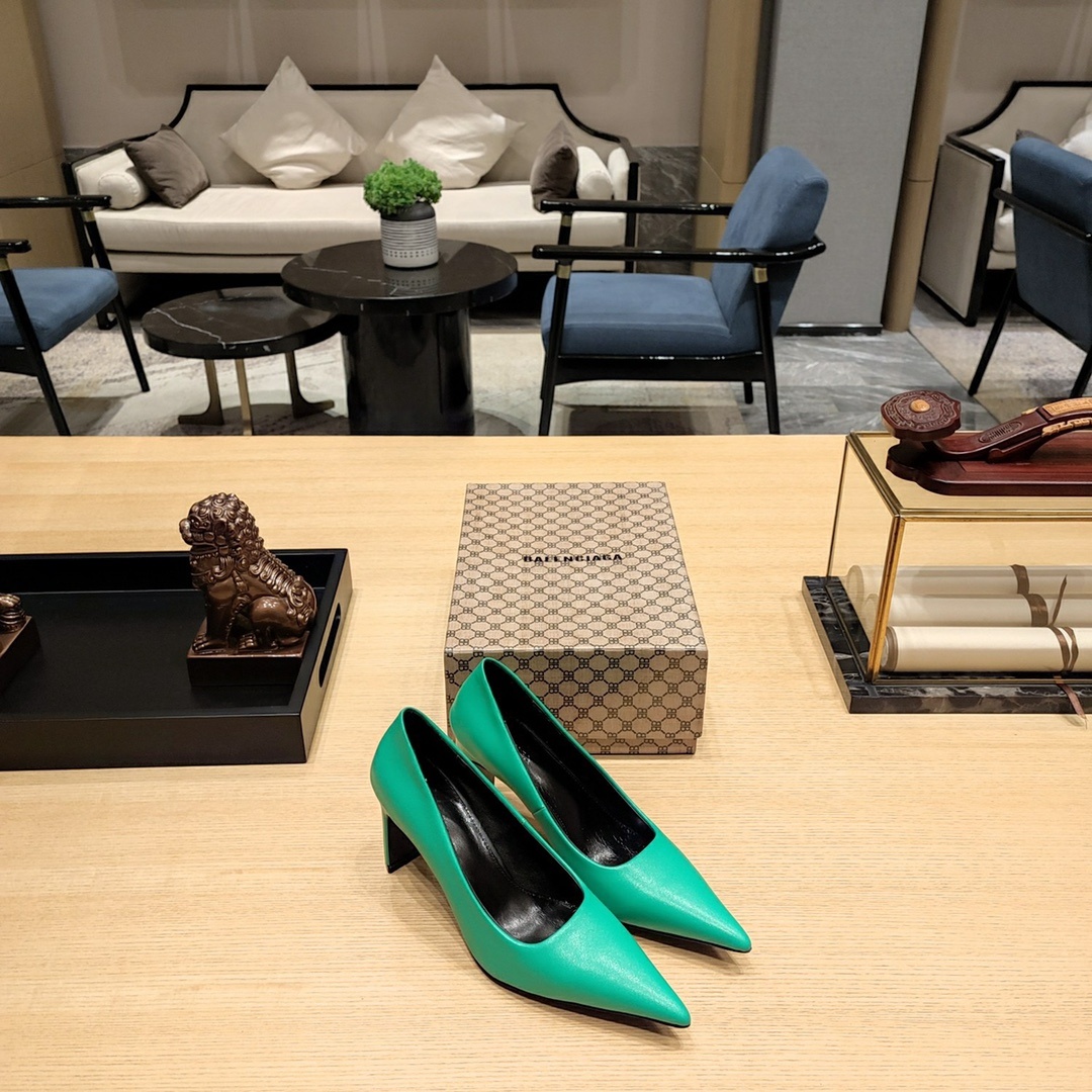 발렌시아가 구두