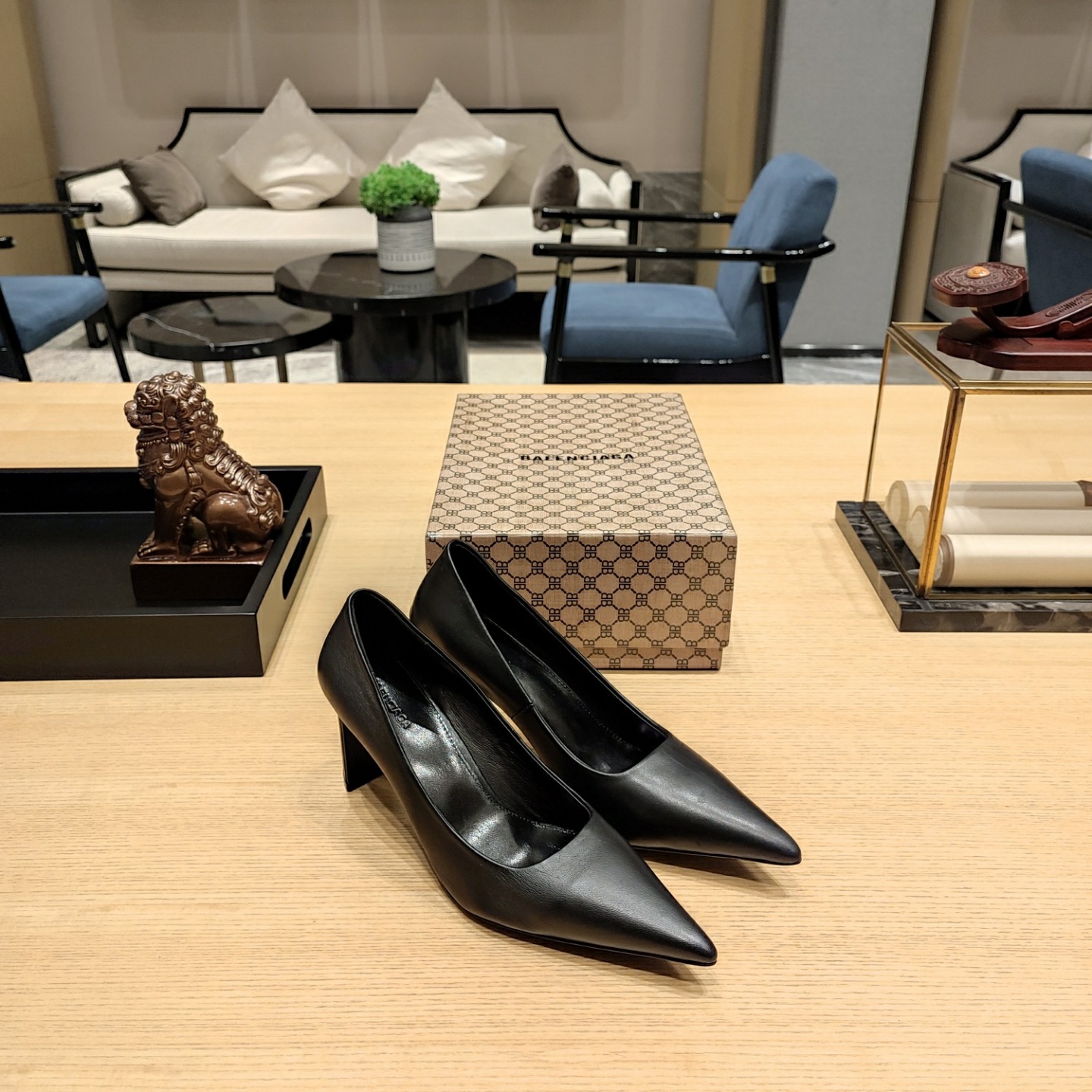 발렌시아가 구두