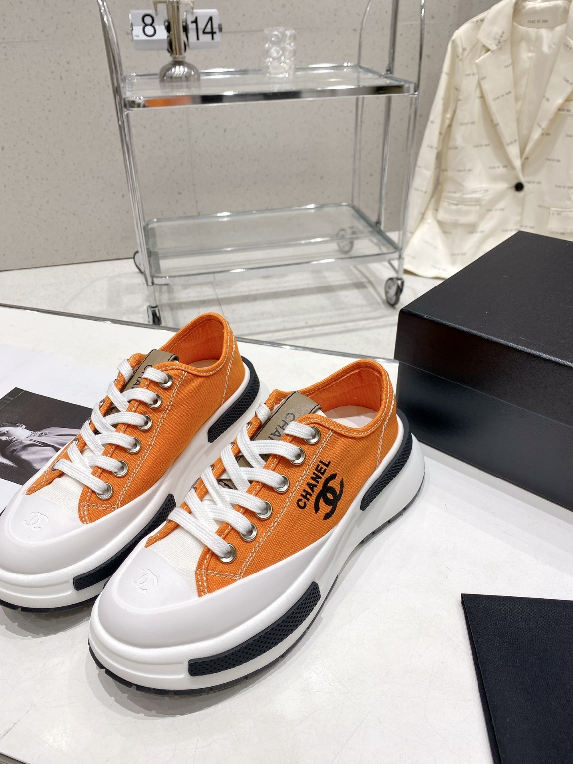 샤넬 스니커즈