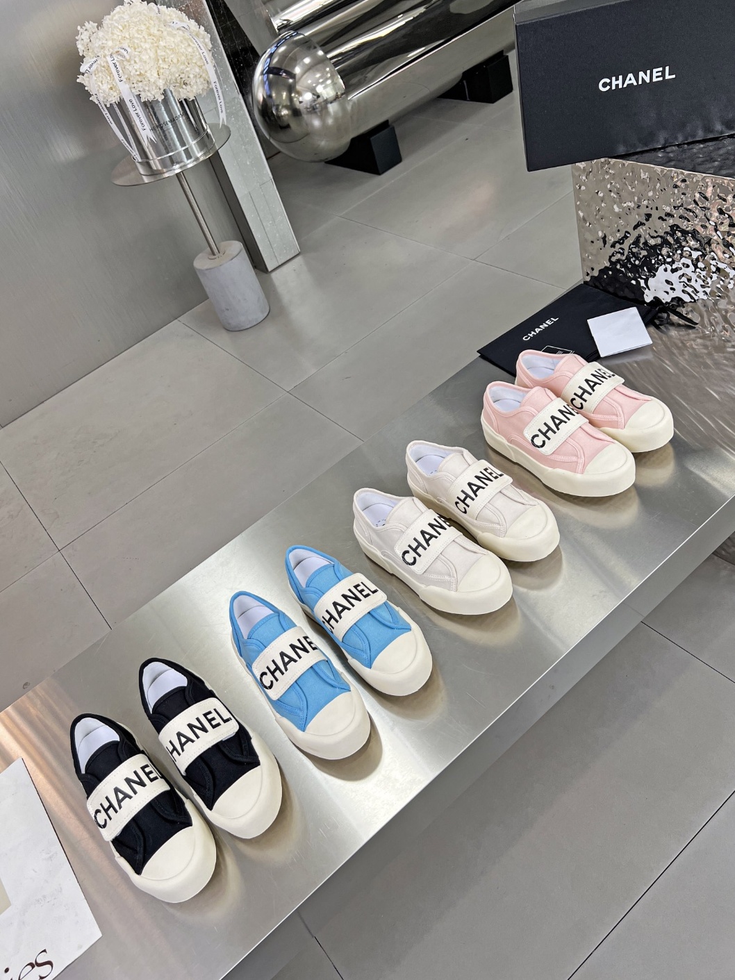 샤넬 스니커즈