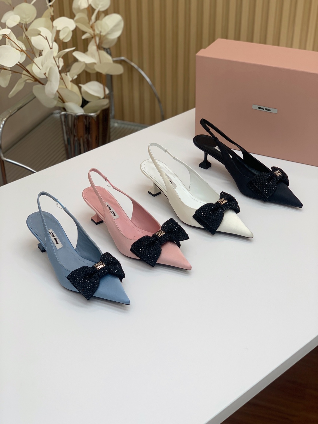 미우미우 슬링백