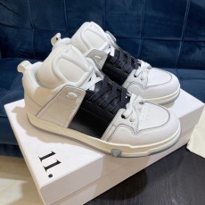 발렌티노 스니커즈